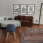 Vfh Eustachi Stylish Apartment